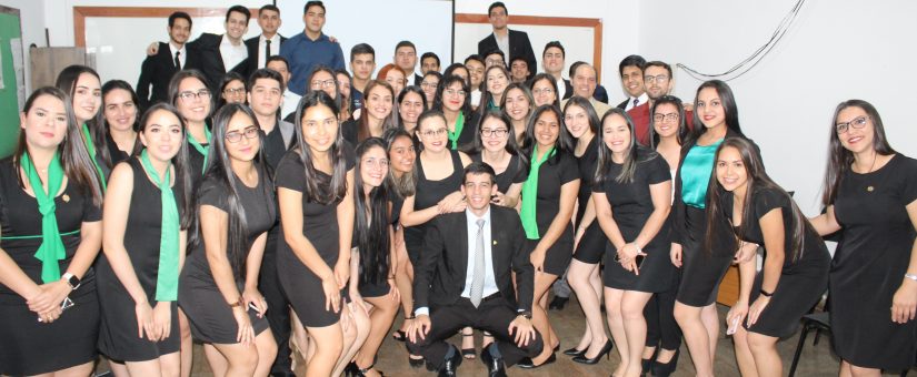 Alumnos de Administración también presentaron resultado del trabajo de Mapeo y Encuesta Económica realizado en el barrio San Juan 