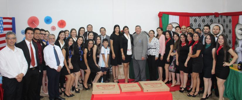 Alumnos de Administración presentaron una “Feria de Bolsas de Valores del Mundo”