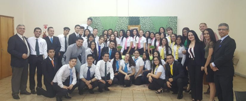 Alumnos del primer año de Contabilidad realizaron presentación de sus trabajos
