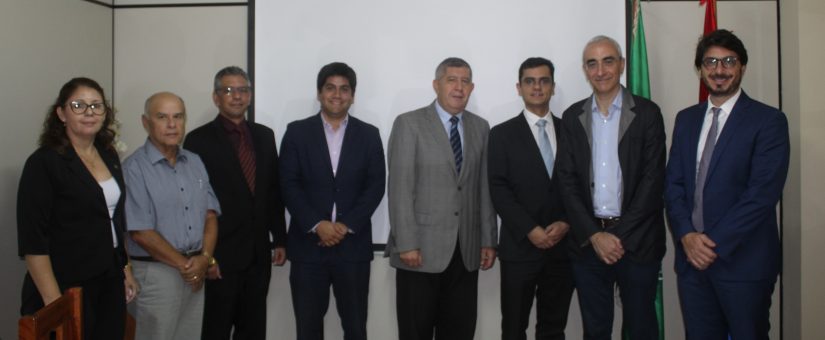 La Facultad de Ciencias Económicas recibió visita de representantes de CAF