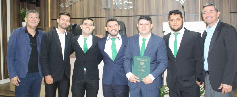 Estudiantes del 6to curso de Administración presentaron sus TFG