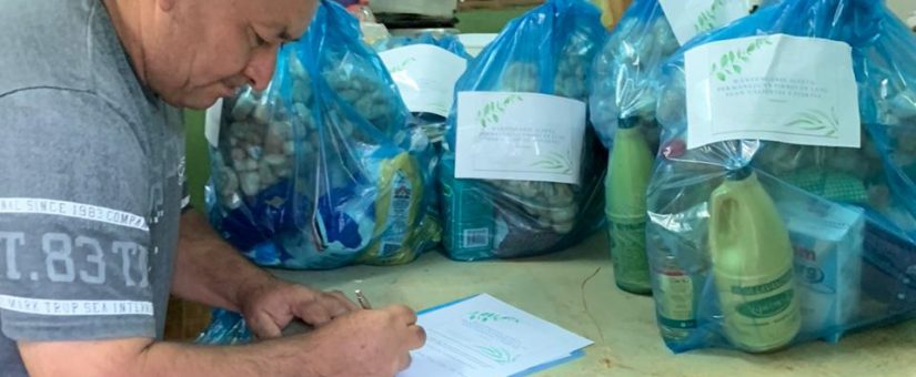 Alumnos de Maestría en Administración de Empresas entregaron víveres a pobladores del barrio San Juan