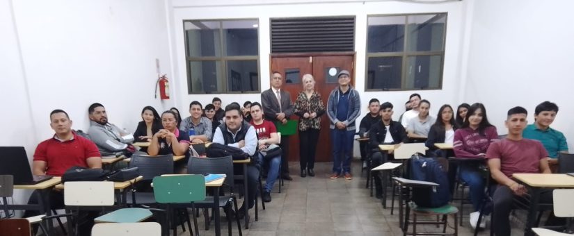 Continúan socializaciones del informe de autoevaluación de la carrera de Administración