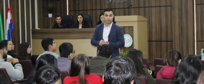 Charla sobre “Asesoría de ventas para contadores”