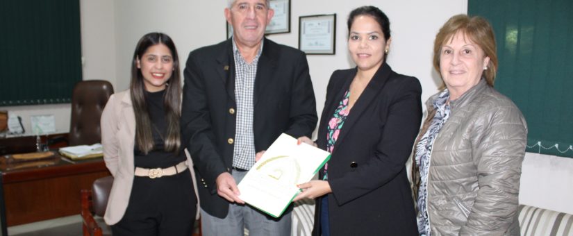 FCE suscribe convenio con la empresa Exponenciales