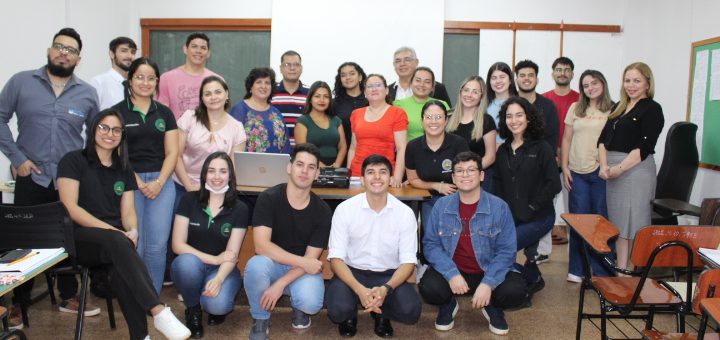 Reunión informativa con alumnos de Administración