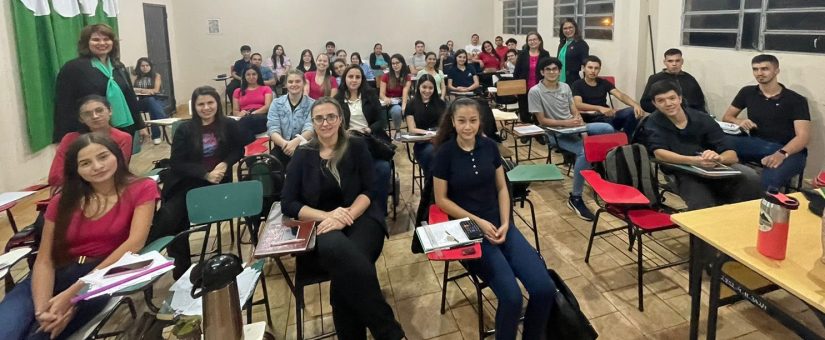 Dirección de la carrera de Contabilidad realizó reunión académica con alumnos del 1° curso de la Filial Santa Rita
